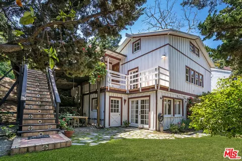 2431 Laurel Pass Ave, Los Angeles, CA 90046