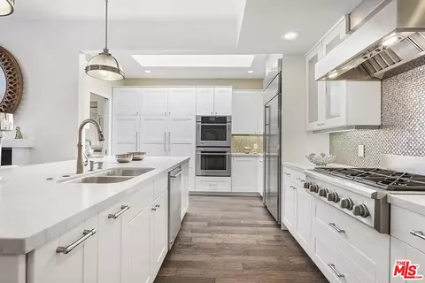 11928 Kiowa Ave #310, Los Angeles, CA 90049