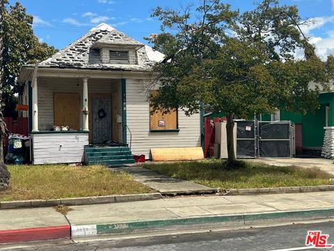 1272 N Park Ave, Pomona, CA 91768