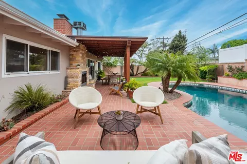 7354 W 90th St, Los Angeles, CA 90045