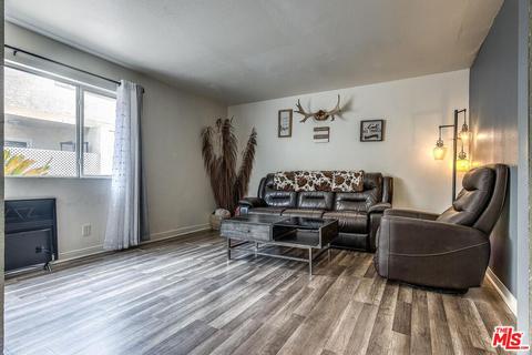 7631 Reseda Blvd #77-X, Reseda, CA 91335