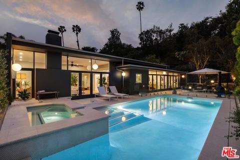 3653 Meadville Dr, Sherman Oaks, CA 91403