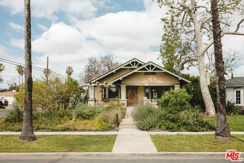 3903 Pine Ave, Long Beach, CA 90807