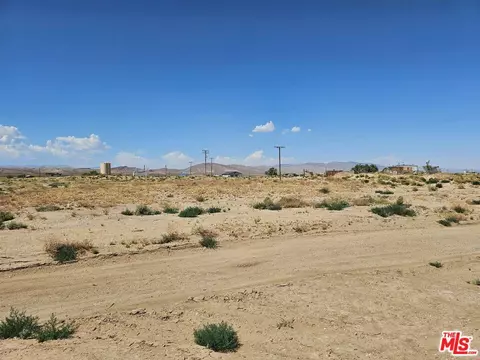 7792 Cinnabar Rd, Mojave, CA 93519 photo 7
