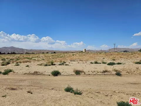 7792 Cinnabar Rd, Mojave, CA 93519 photo 12