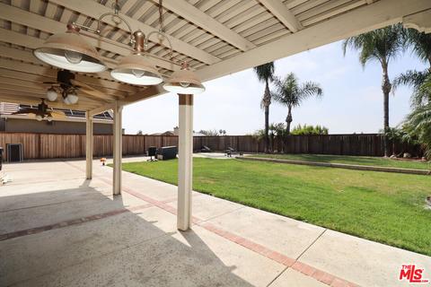 9151 Hamilton St, Rancho Cucamonga, CA 91701 photo 6