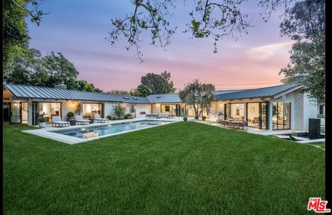 1508 Old Oak Rd, Los Angeles, CA 90049