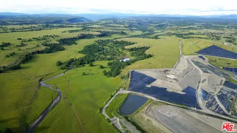 1 Neal Rd, Paradise, CA 95969