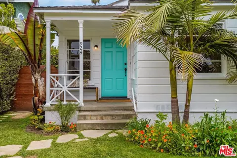924 Venezia Ave, Venice, CA 90291