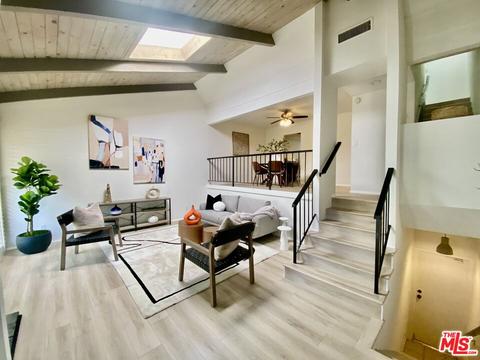 11868 Moorpark St #F, Studio City, CA 91604