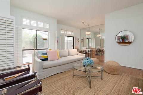 10820 Holman Ave #102, Los Angeles, CA 90024