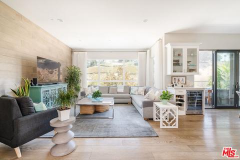 12765 Bluff Creek Dr #2, Playa Vista, CA 90094