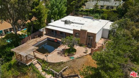16881 Encino Hills Dr, Encino, CA 91436