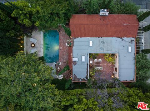 6286 Vine Way, Los Angeles, CA 90068