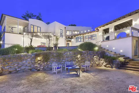 2453 Highpoint Dr, Agoura Hills, CA 91301