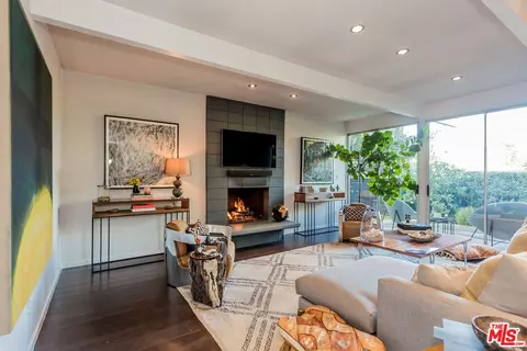 2166 Sunset Crest Dr, Los Angeles, CA 90046
