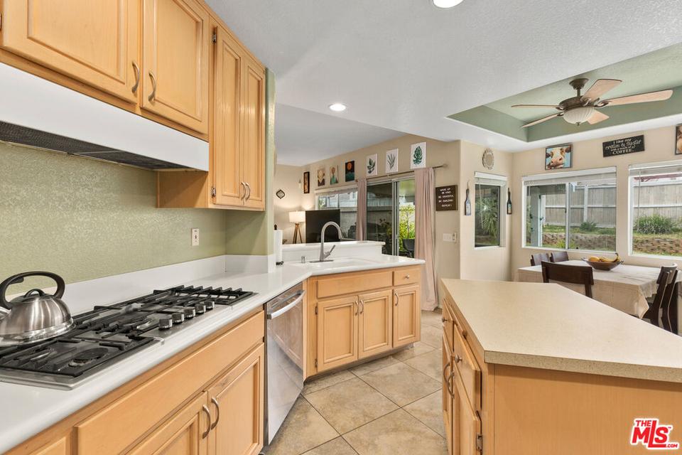  24538 Avenida Arconte, Murrieta, CA 92562 photo 4