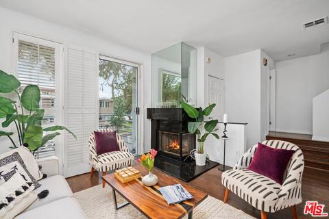 10455 Riverside Dr #2, Toluca Lake, CA 91602