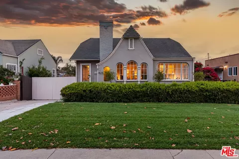 426 E Fairview Blvd, Inglewood, CA 90302