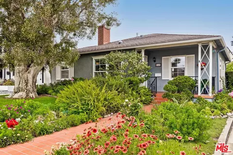 6522 W 87th St, Los Angeles, CA 90045