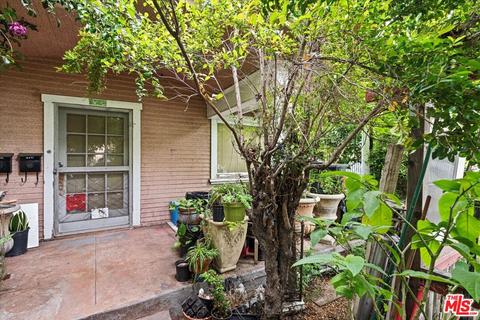 2541 Walnut St, Huntington Park, CA 90255