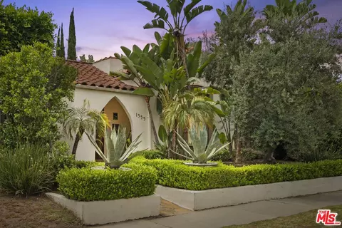 1555 S Crescent Heights Blvd, Los Angeles, CA 90035