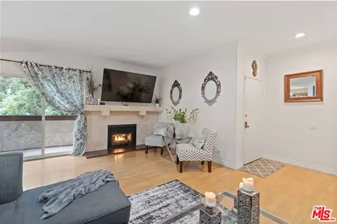 5534 Sylmar Ave #6, Sherman Oaks, CA 91401