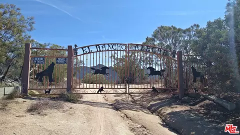 52101 Tule Peak Rd, Aguanga, CA 92536