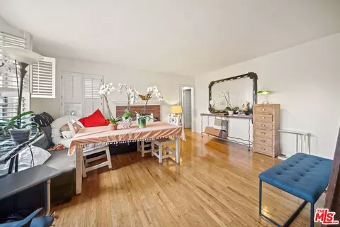 1523 S Victoria Ave, Los Angeles, CA 90019