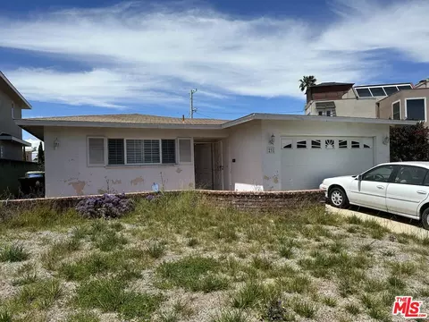 231 Sunridge St, Playa Del Rey, CA 90293