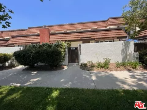 22210 James Alan Cir #4, Chatsworth, CA 91311