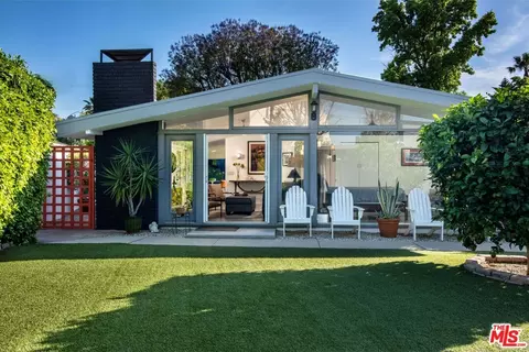 18015 Santa Rita St, Encino, CA 91316