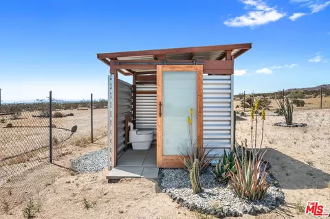 3025 Kickapoo Trl, Landers, CA 92285 photo 43