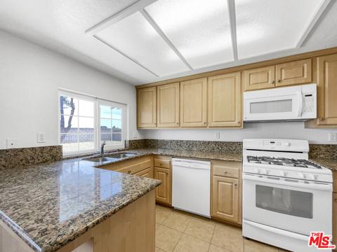 817 E Avenue J9, Lancaster, CA 93535 photo 10