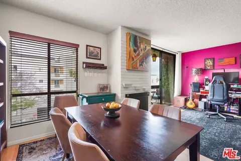1735 N Fuller Ave #302, Los Angeles, CA 90046