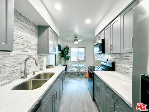901 E Linden Ave #18, Long Beach, CA 90813