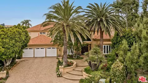 5306 Enderby Ct, Calabasas, CA 91302