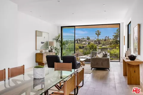 2913 Avenel Ter, Los Angeles, CA 90039