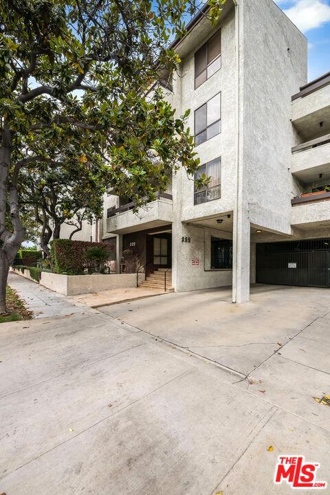 222 N Rose St #202, Burbank, CA 91505