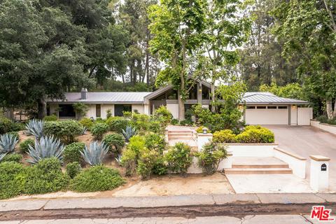 15827 Beaver Run Rd, Canyon Country, CA 91387
