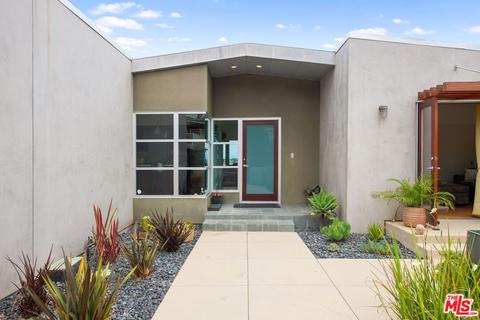 409 Calle Mayor, Redondo Beach, CA 90277