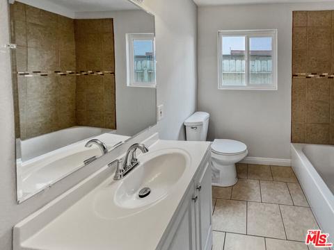 462 E 61st St, Long Beach, CA 90805 photo 13