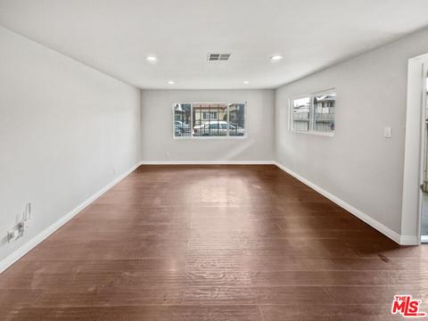 462 E 61st St, Long Beach, CA 90805 photo 8