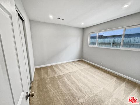 462 E 61st St, Long Beach, CA 90805 photo 5