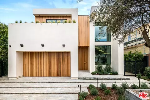 15750 Morrison St, Encino, CA 91436