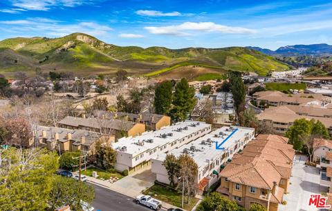 5320 Colodny Dr #3, Agoura Hills, CA 91301