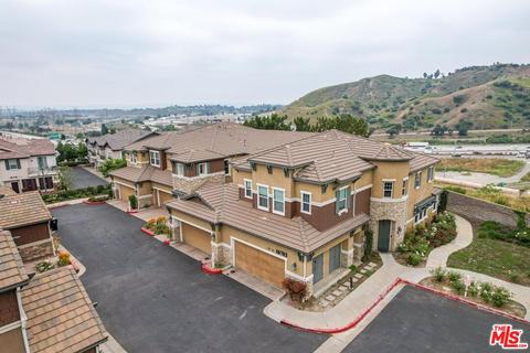 16703 Nicklaus Dr #28A, Sylmar, CA 91342