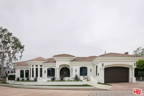 7 La Linda Dr, Long Beach, CA 90807