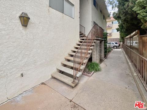1027 W 11th St #5, San Pedro, CA 90731