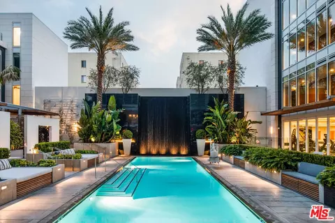 9000 W 3rd St #403, Los Angeles, CA 90048